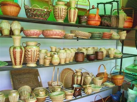 Handicrafts wholesaler